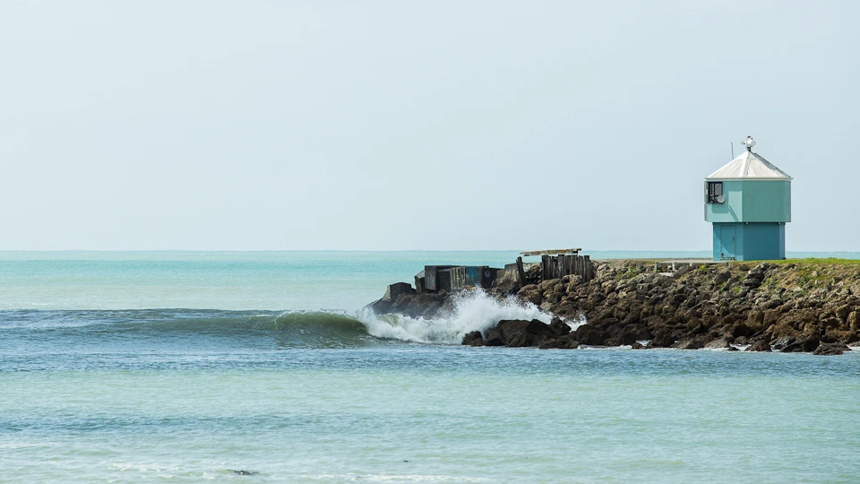 You're not gonna see peelers off this headland too often either | Photo Jereme Aubertin