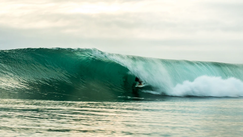 Alex again, fast surfing, slow shutter