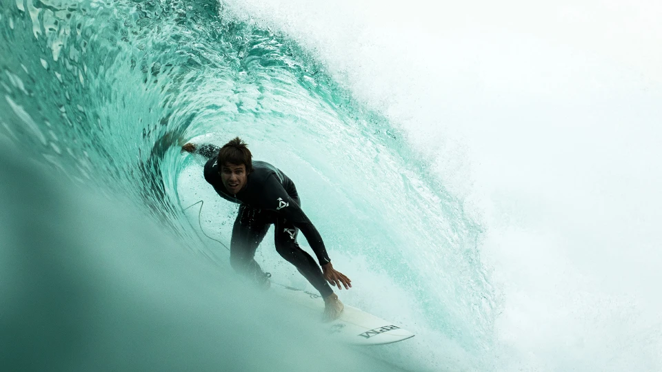 Alex Dive always on form in the tube