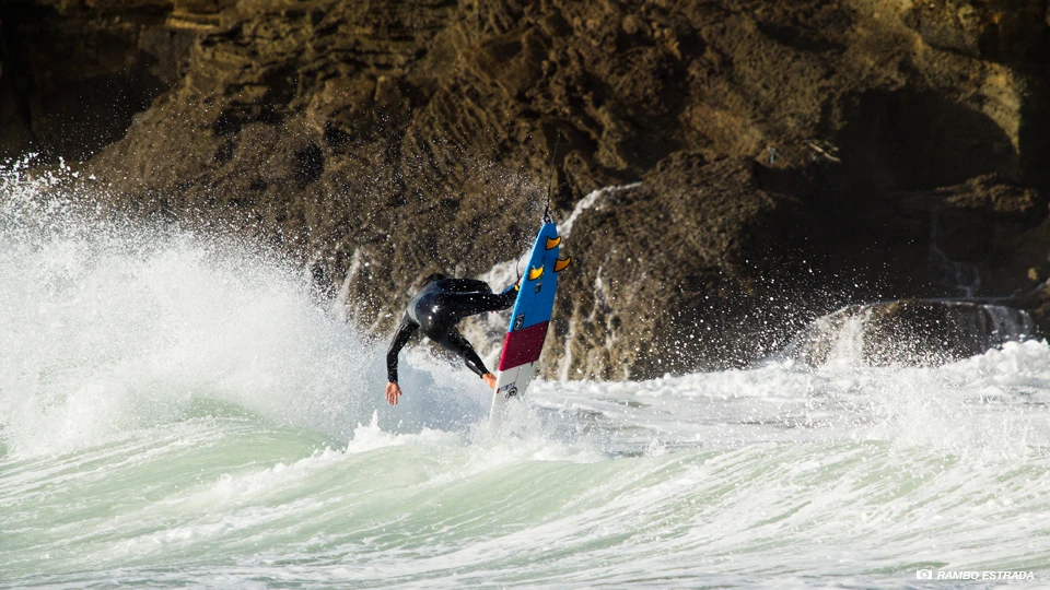 Dune with a nosepick. Photo: Estrada