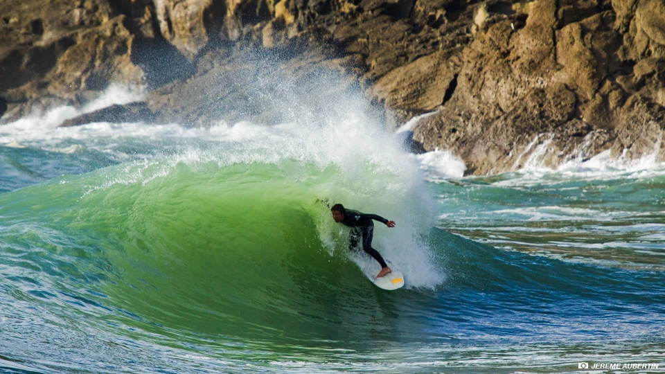 Alex Dive, most waves are super short and hollow, you really had to take off under the lip or behind the peak. Photo: Jereme