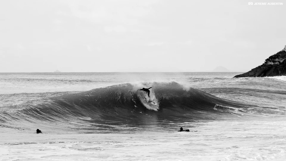 Dune late takeoff on a nugget. Photo: Jereme