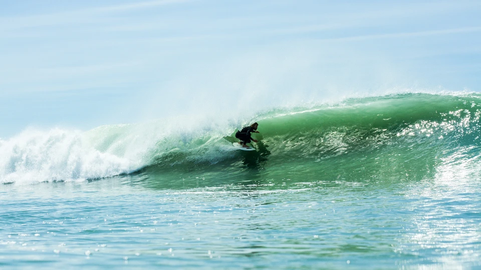 If there was hollow section Jason 'Salsa' Salisbury found it on this fun little Gisborne beachie | Photo: Rambo Estrada