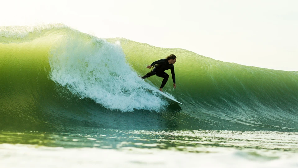 Ellis Ericson presented with a crispy green wall | Photo: Jereme Aubertin