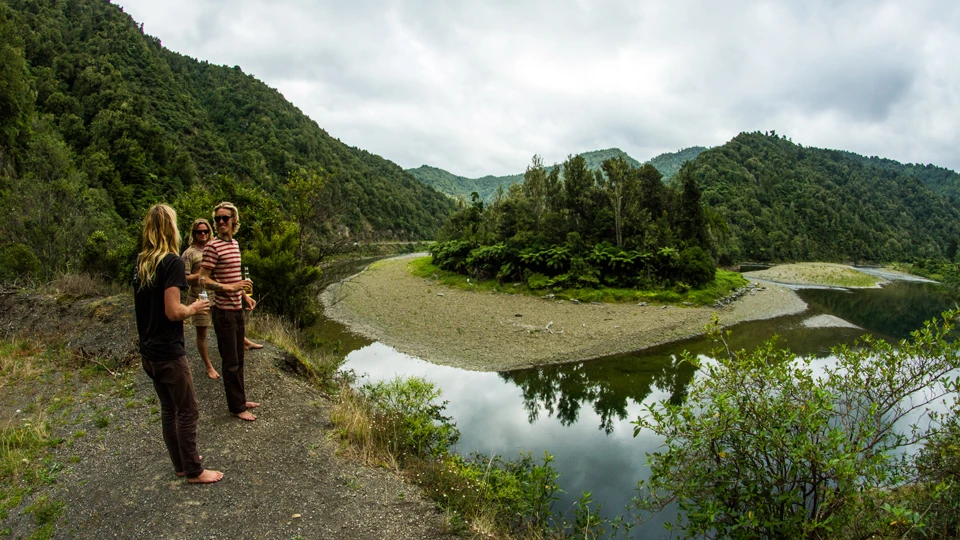 Afternoon scenic stop off, NZ vibes | Photo: Jereme Aubertin
