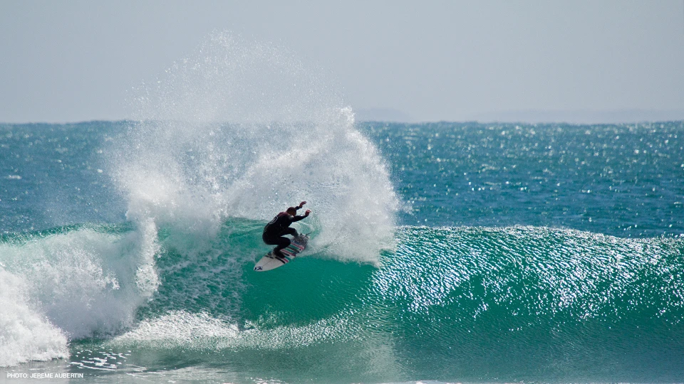 These waves may have even suited Luke better than Raglan. Photo: Jereme Aubertin