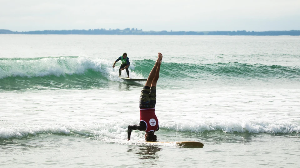 Lyndon Kennings with his favourite party trick | Photo: Guy Thompson